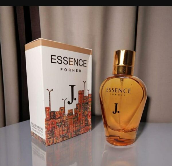 Essence Refreshing Floral Perfume